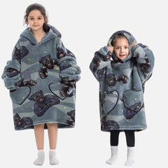 Schwarzer Panther-Poncho mit Karomuster