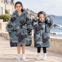 Poncho Plaid Panthère Noir, visuel principal lifestyle