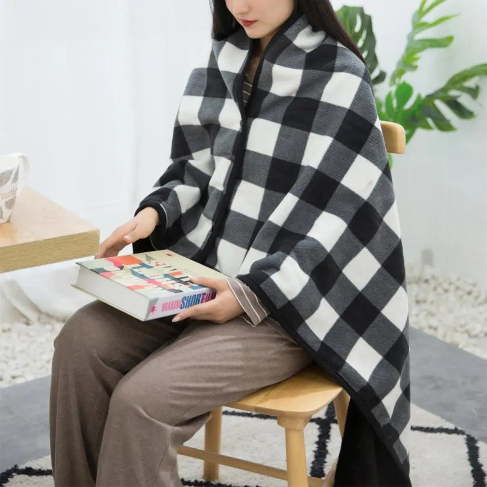 Cape Poncho à Carreaux Noir - détail