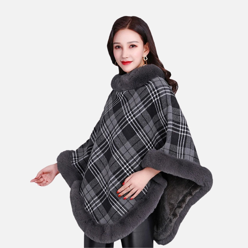 Poncho Femme Avec Finitions Fourrure - Noir