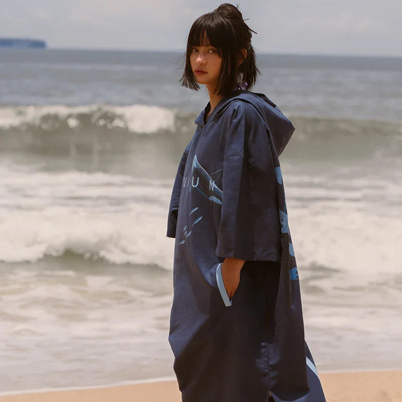 Poncho Surf Manche Longue - porté