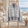 Cape Poncho à Carreaux Gris – Gris / Adulte, visuel principal lifestyle