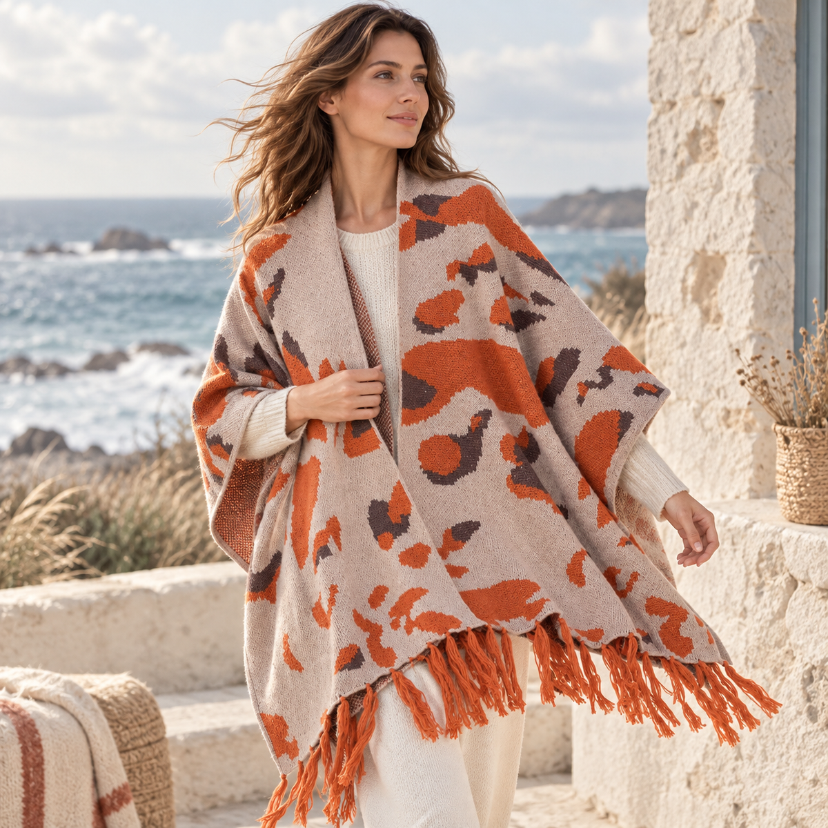 Cape Poncho À Franges – Orange / Adulte, visuel principal lifestyle