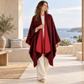 Cape Poncho Bordeaux – Bordeaux / Adulte, visuel principal lifestyle