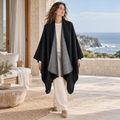 Cape Poncho Noir – Noir / Adulte, visuel principal lifestyle