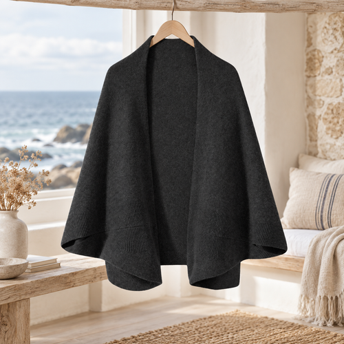 Poncho Cardigan – Noir / Adulte, visuel principal lifestyle
