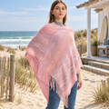 Poncho Col V – Rose / Adulte, visuel principal lifestyle