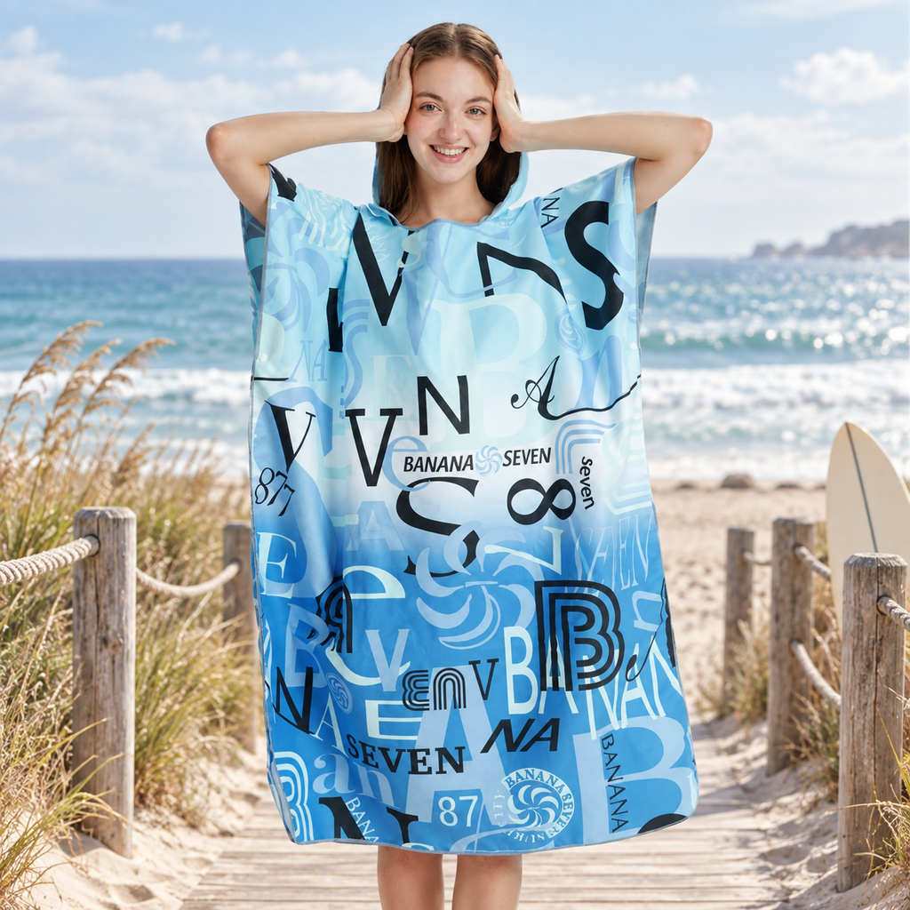 Poncho De Bain Bleu – Bleu / Adulte, visuel principal lifestyle