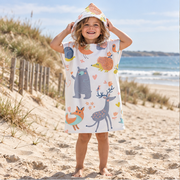 Poncho De Bain Enfant Animaux de La Forêt – Blanc / Enfant, en situation sur la côte Atlantique