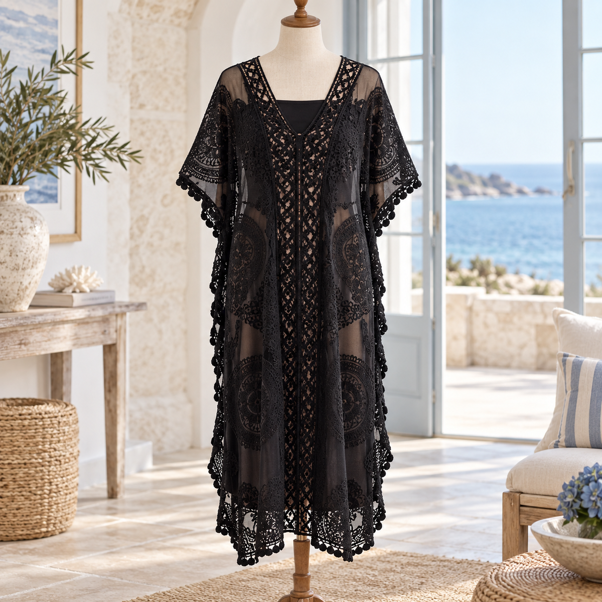 Poncho Fin Femme – Noir / Unique, visuel principal lifestyle