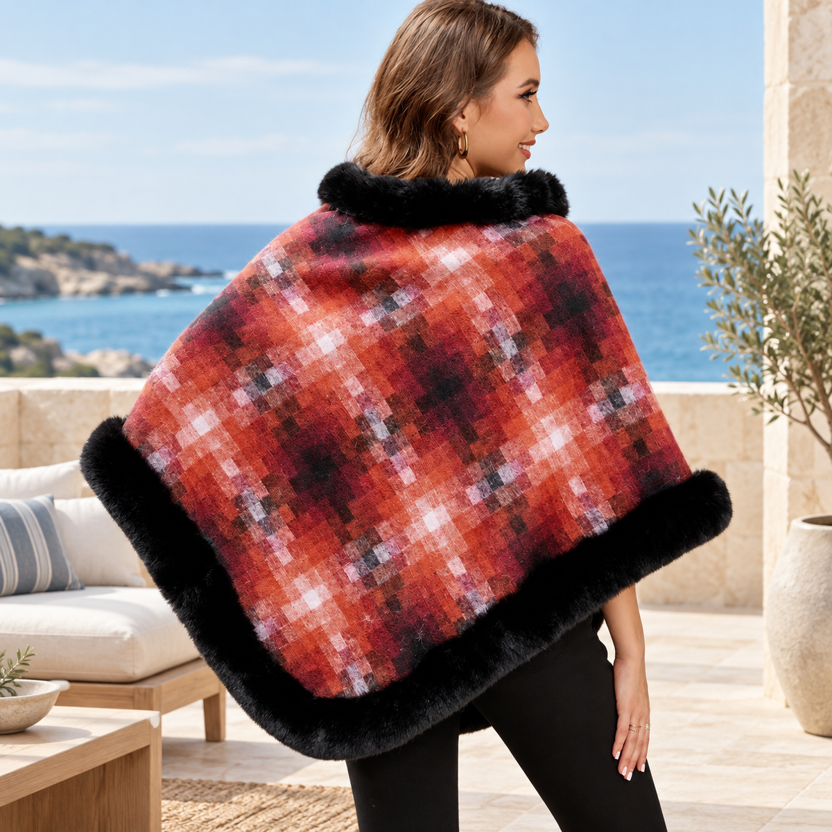 Poncho Fourrure Lapin – Orange / Adulte, visuel principal lifestyle