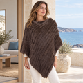 Poncho Fourrure Lapin Marron – Marron / Adulte, visuel principal lifestyle