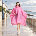 Poncho Imperméable Rose – Rose / Adulte, visuel principal lifestyle