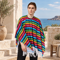 Poncho Mexicain à Franges – Rouge / Adulte, visuel principal lifestyle