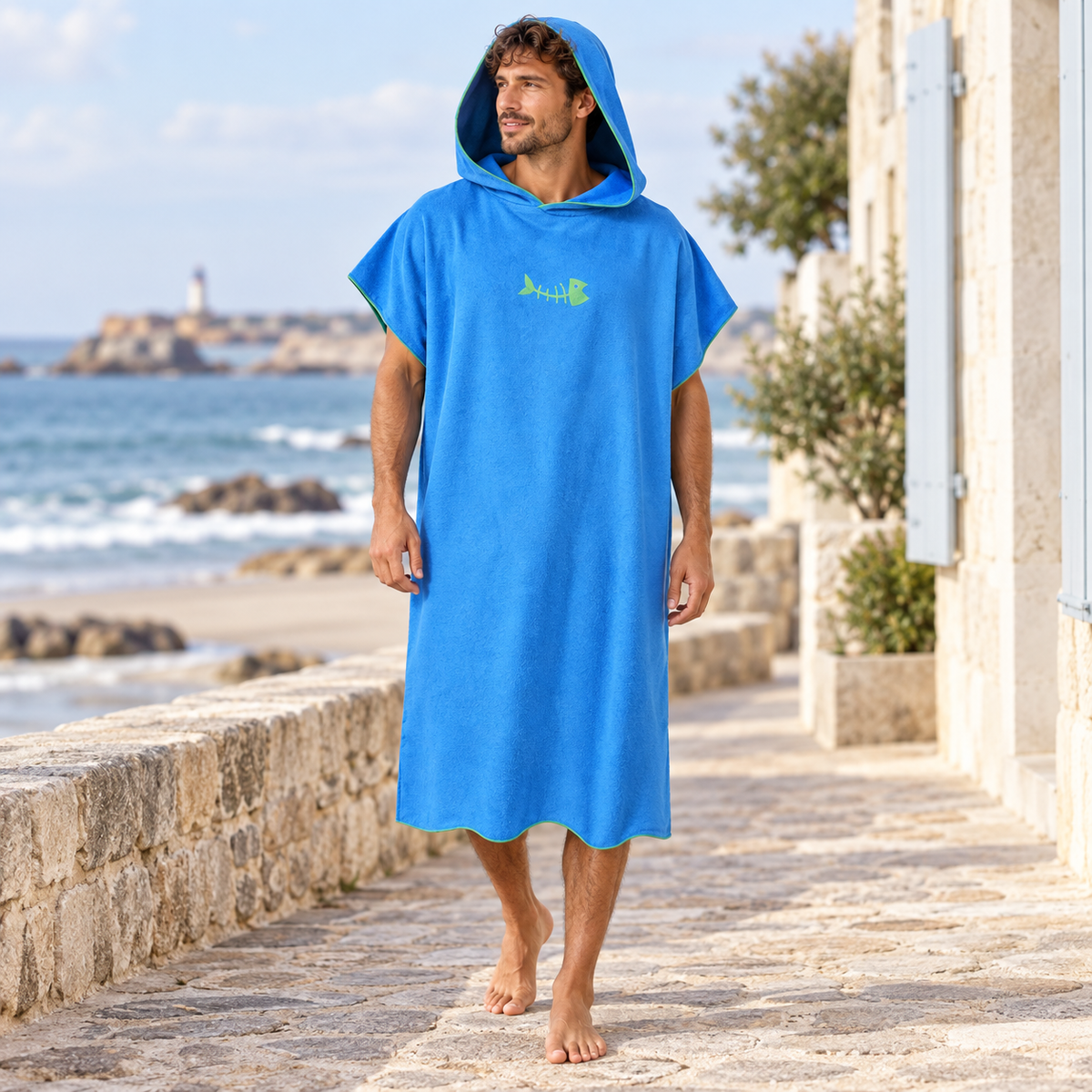 Poncho Microfibre Bleu – Bleu / Adulte, visuel principal lifestyle