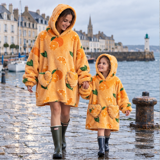 Poncho Plaid Orange, en situation sur la côte Atlantique