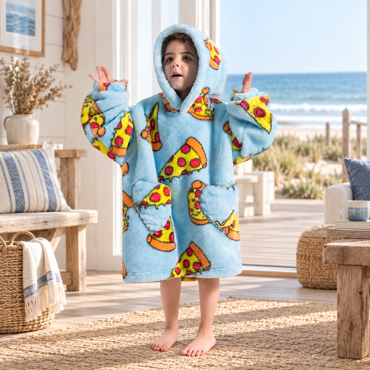 Poncho Plaid Pizza – Bleu / Bébé, visuel principal lifestyle
