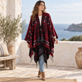 Poncho Rouge Motifs Croix Mexicaine – Bordeaux / Adulte, visuel principal lifestyle