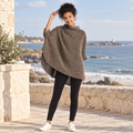 Pull Poncho Avec Manches – Marron / Adulte, visuel principal lifestyle